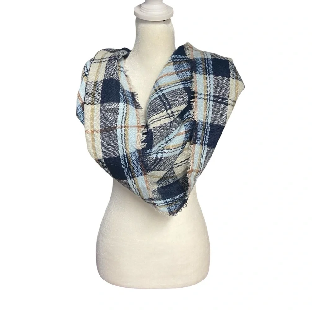 Look by M Rosarita Infinity Scarf OS Navy Cream Tan Plaid  Wool Blend Fall NWT